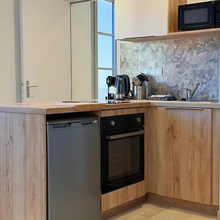 Les Villeneuve - 2 *