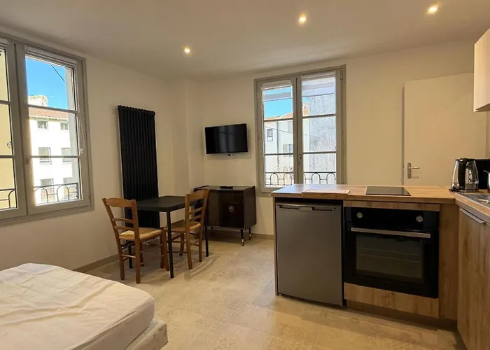 Les Villeneuve - 2 Appartement